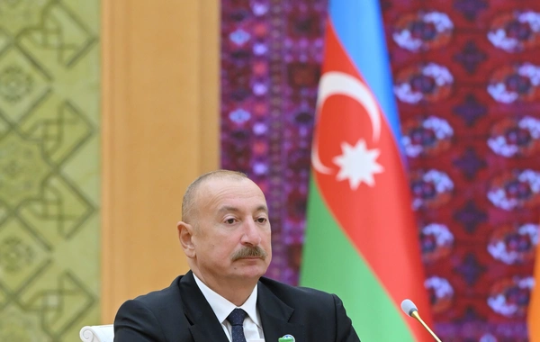 Президент Ильхам Алиев принимает участие в заседании Совета глав государств СНГ в узком составе