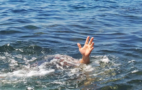 Bilgəhdə dənizdə bir nəfər batıb