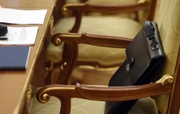 İcra başçısı xanım müavinini vəzifədən azad etdi