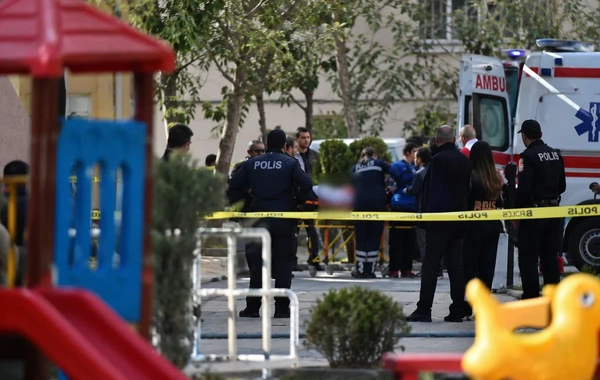 Azərbaycanda uşağını bağçaya aparan ana hücuma məruz qaldı: Üç yaşlı oğlu bıçaqlandı -