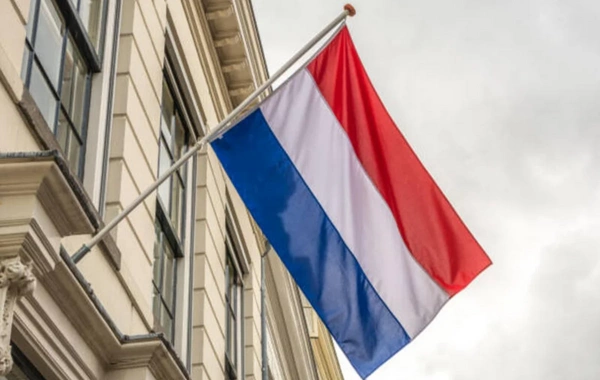 Niderland İranın Naxçıvana hücumunu pisləyib