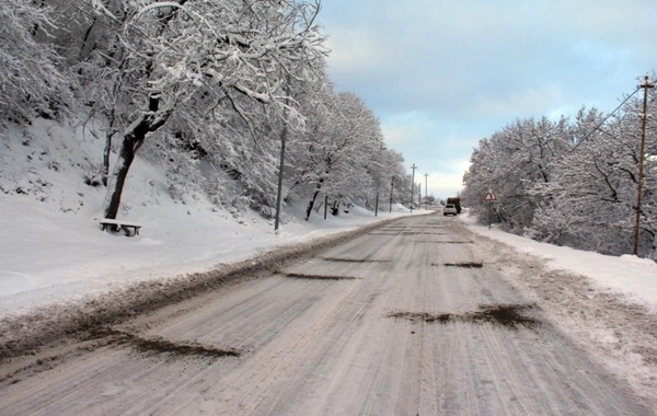 Ağsu dolayları yenidən buz bağlayıb