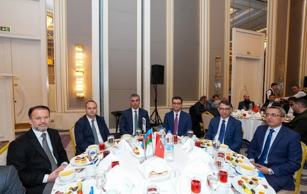 İstanbulda soydaşlarımız üçün Ramazan ayı münasibətilə iftar mərasimi təşkil edilib