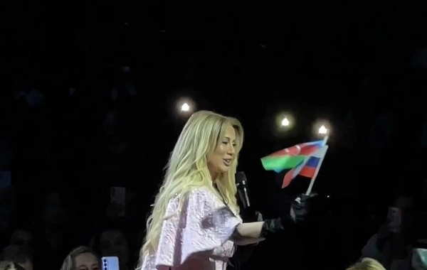 Roza Zərgərli bu qonşu ölkənin üç şəhərində konsert verdi