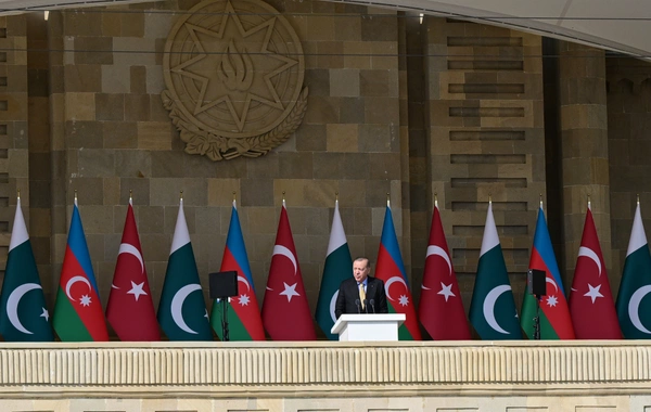 Bakıda Qələbənin beşinci ildönümünə həsr olunmuş Hərbi parad keçirilir