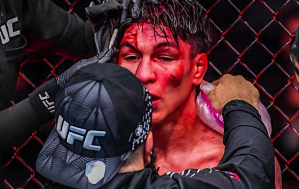 Tofiq Musayev UFC-də ilk qələbəsini əldə etdi