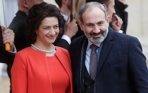 Anna Akopyan Nikol Paşinyanla münasibətlərinə son qoyduğunu elan edib