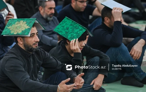 İlk Qədr gecəsindən FOTOLAR