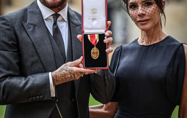 Король Великобритании Карл III посвятил Дэвида Бекхэма в рыцари