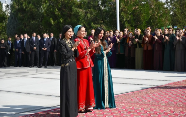 Aşqabadda MAMA "Ana təbiət" beynəlxalq incəsənət sərgisi açılıb