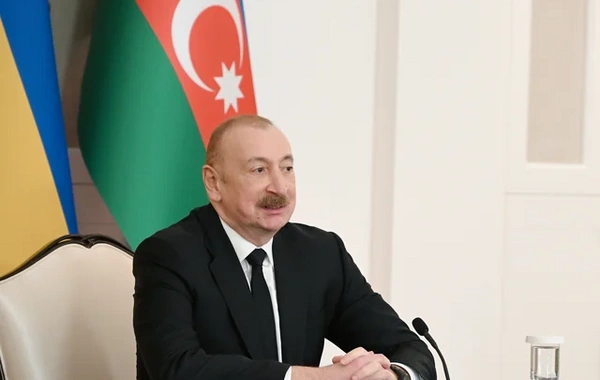 Президенты Азербайджана и Украины выступили с заявлениями для прессы - ФОТО