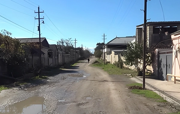 Dedi ki, kişilərlə danışırsan, bıçağı soxdu anasına - Xaçmazdakı qətlin TƏFƏRRÜATI