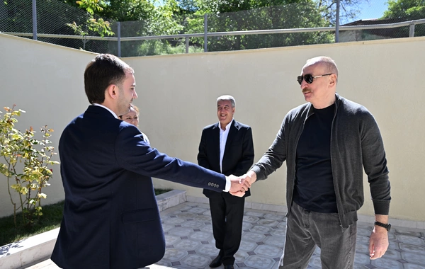 Prezident İlham Əliyev Şuşanın Böyük Qaladərəsi kəndində görülən işlərlə tanış olub, sakinlərlə görüşüb