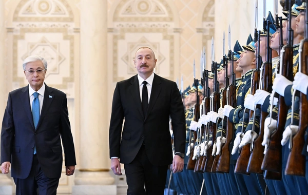 В Астане состоялась церемония официальной встречи Президента Азербайджана Ильхама Алиева