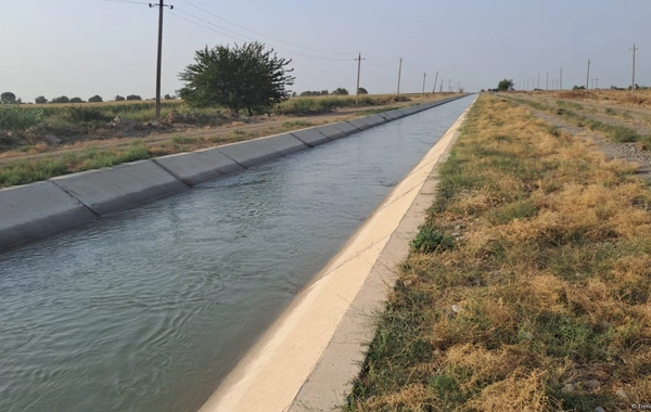 Bərdədə qızını xilas etmək istəyən ata kanalda boğularaq ölüb