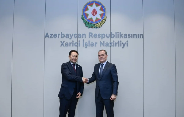 Ceyhun Bayramov AQEM-in Baş katibi ilə təşkilatın VII Sammitinin nəticələrini müzakirə edib