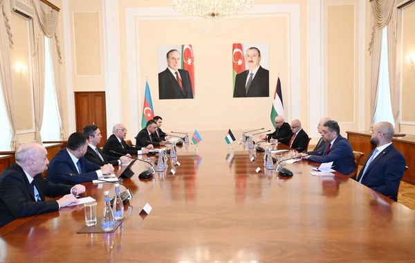 Əli Əsədov Fələstinin Baş naziri ilə görüşüb