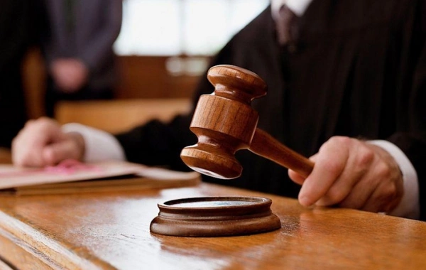 Sumqayıtda oğlunu xüsusi amansızlıqla öldürmək istəyən ata ilə bağlı QƏRAR