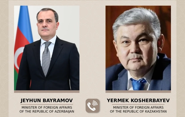 Ceyhun Bayramov qazaxıstanlı həmkarı ilə regionda artan gərginliyi müzakirə ediblər