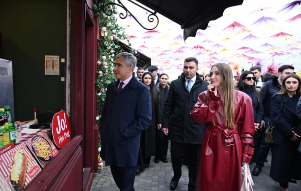 Alyona Əliyeva Novruz yarmarkasını ziyarət edib