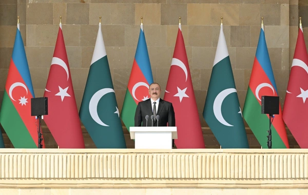 Azərbaycan Prezidenti: Bu gün hərbi paradda Türkiyə hərbçilərinin iştirakı bizim birliyimizin növbəti təzahürüdür