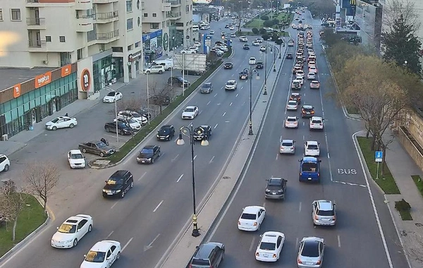 Bakıda bu yollarda tıxac var - SİYAHI