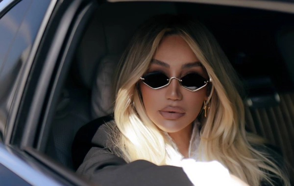 TikTok-u ələ keçirən mahnı: "Yanındayam" gündəmi silkələdi