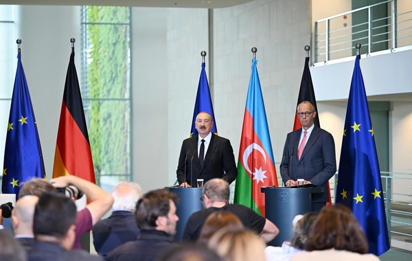 İlham Əliyev və Federal Kansler Fridrix Merts mətbuata bəyanatlarla çıxış ediblər