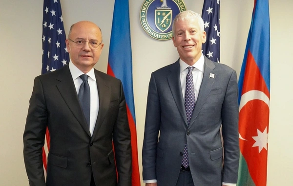 ABŞ-də Azərbaycanın neft və qaz resurslarının beynəlxalq bazarlara çıxarılmasındakı rolu qiymətləndirilib