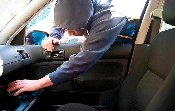 Bakıda sərnişin taksi sürücüsünün telefonunu oğurlayıb