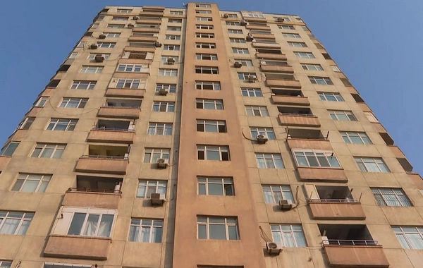 Yasamalda yanğında üç nəfərin öldüyü binanın TƏMİRİNƏ BAŞLANILDI