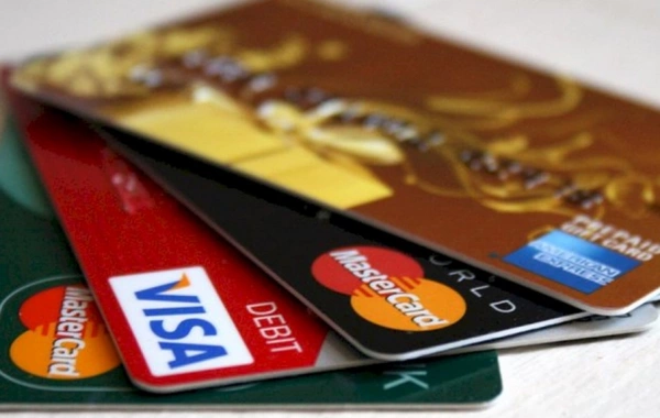 Bank kartlarından pul oğurlayanlara ağır cəza istənildi