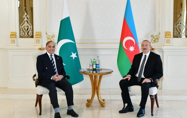 Prezident İlham Əliyev və Şahbaz Şərif arasında telefon danışığı olub