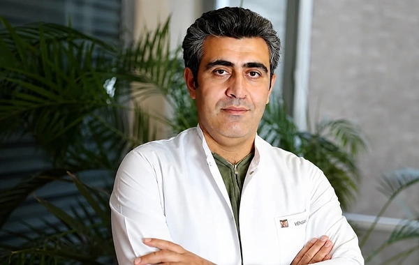 Tanınmış cərraha məhkəmədə HÖKM OXUNDU