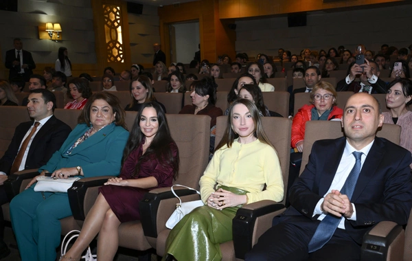 In Baku, the second season of the television series Me, Lala and Sherlock Holmes 2 has been presented