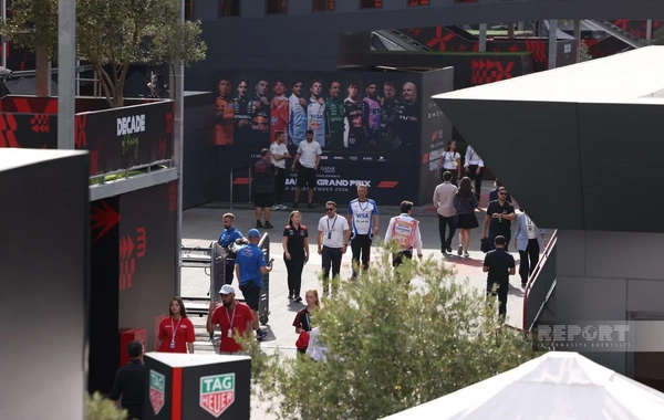 "Formula 2" üzrə Azərbaycan Qran-prisində birinci əsas yarışın qalibi mükafatlandırılıb