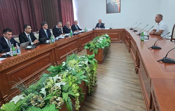 Rəşad İsmayılov Xankəndidə vətəndaşları qəbul edib