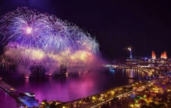 Yeni ilin ilk xəbəri