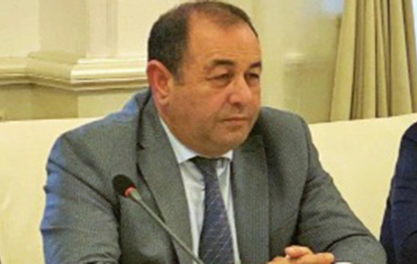 İlk işi Saleh Məmmədovun qudasını işdən çıxarmaq oldu