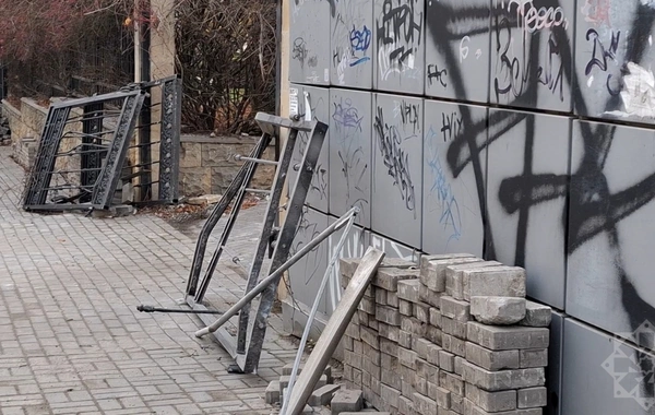 Kiyevə raket hücumu zamanı Azərbaycanın Ukraynadakı səfirliyinə ciddi ziyan dəyib