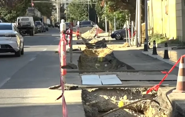 Aylardır qazılan yol niyə bərpa olunmur?