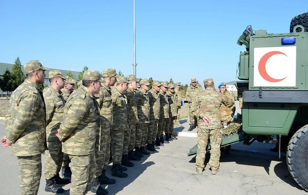 Hərbi vəzifəlilərlə təlim toplanışı başlayıb