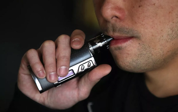 Elektron siqaretlərə qadağanın tətbiq müddəti bu tarixə dəyişdirilir