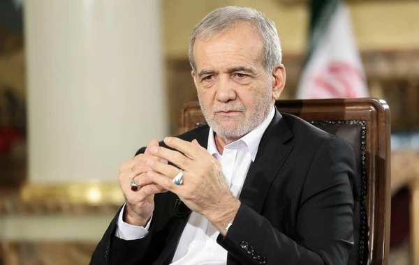 Pezeşkian dəstək mitinqinə qatılan iranlılara təşəkkür edib