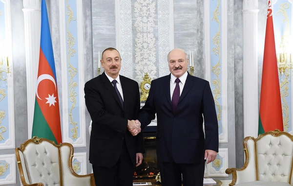 İlham Əliyev Lukaşenkonu Belarusun Müstəqillik Günü münasibətilə təbrik edib