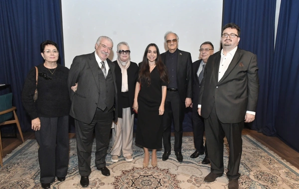 Bakıda Ümummilli Lider Heydər Əliyevin xatirə gecəsi keçirilib