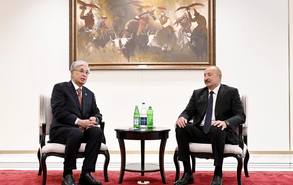 Prezident İlham Əliyevin Bişkekdə Qazaxıstan Prezidenti ilə görüşü olub
