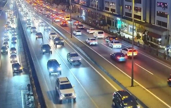 Paytaxtda sıxlıq olan küçələrin SİYAHISI