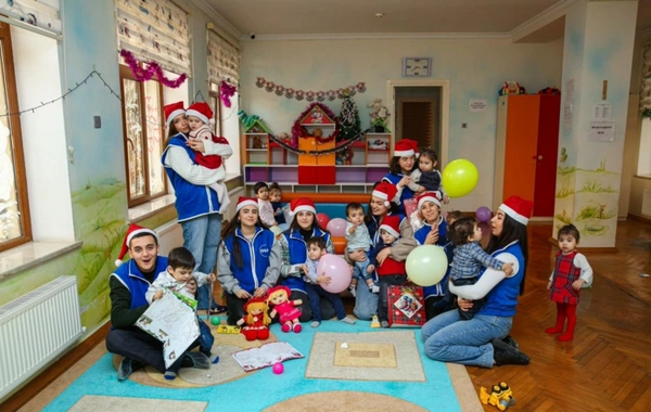 Leyla Əliyevanın təşəbbüsü ilə bir sıra uşaq müəssisələrində Yeni il tədbiri keçirilib