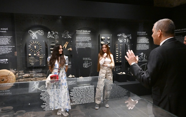 Leyla Əliyeva və Arzu Əliyeva Şəkidə tarixi-memarlıq abidələrinin bərpadan sonra açılışında iştirak ediblər